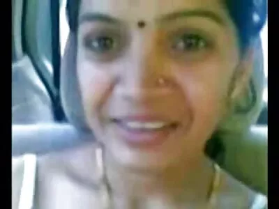 బ్రౌన్ హెయిర్ టీనేజ్ బేబ్ ట్రక్ తెలుగు sex వెనుక భాగంలో చిక్కుకుంది