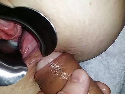 సన్నగా ఉండే పసికందును ఆమె తెలుగు sex ప్రేమికుడు పెద్ద ఎర్ర సోఫాపై దారుణంగా కొట్టాడు
